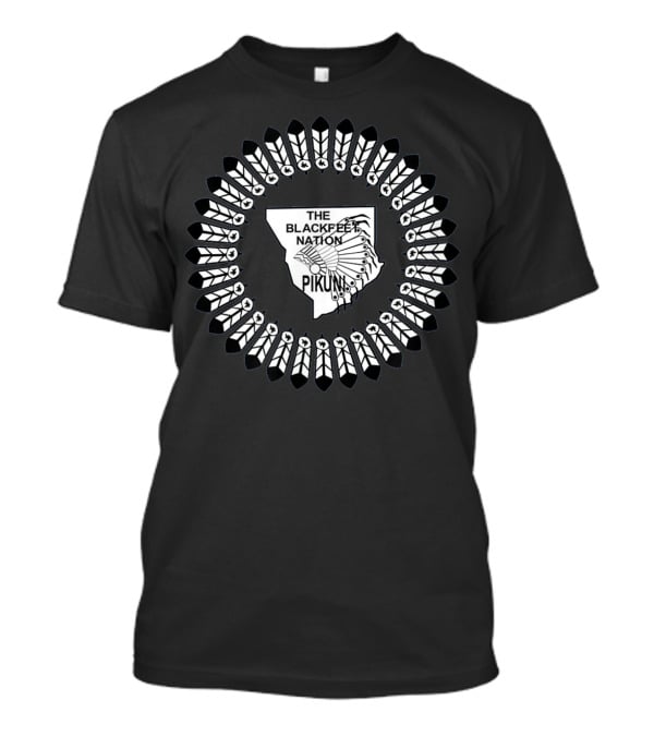 The Blackfeet Nation Pikunii Flag Emblem With Feathers T-Shirt