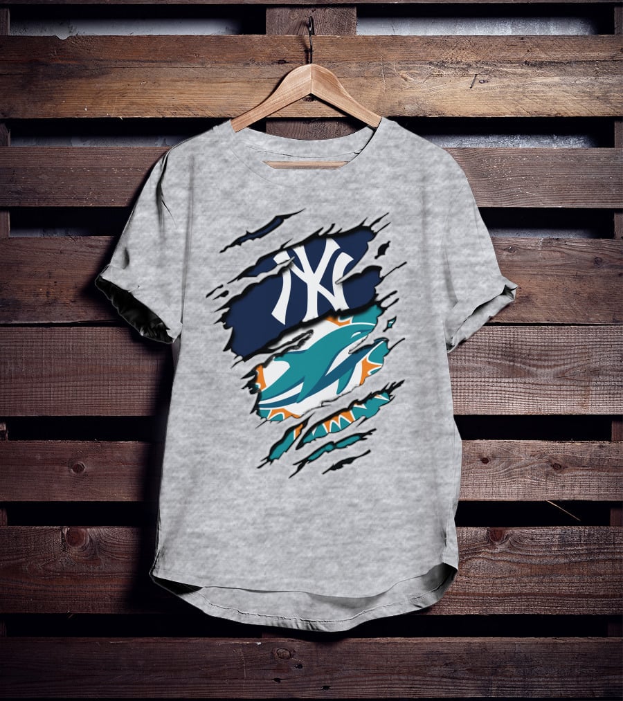 Yankees Dolphins Logo Fusion Sports Fans T-Shirt