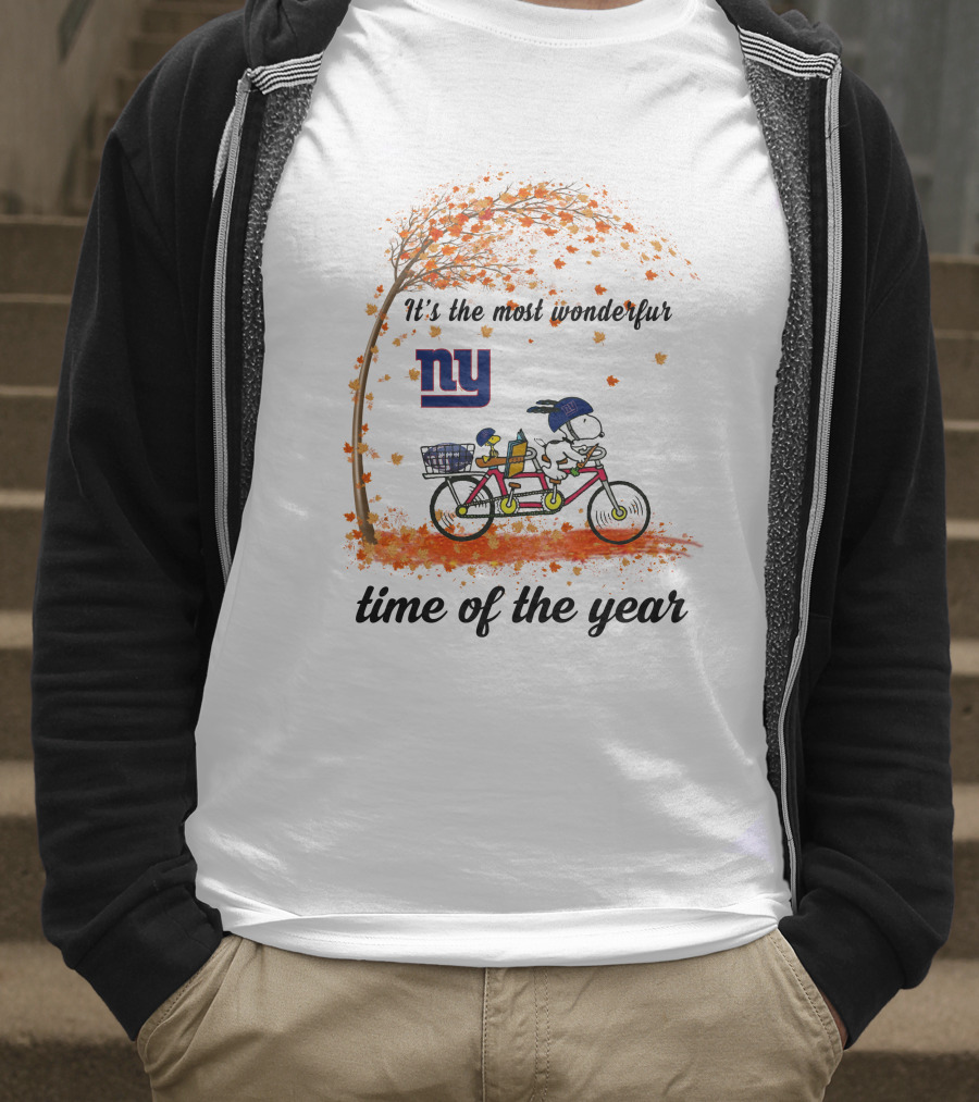 New York Giants Snoopy Autumn Bicycle It's The Most Wonderful Time Of The Year T-Shirt