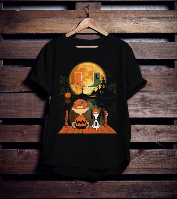 Miami Hurricanes Halloween Full Moon U Logo Charlie And Snoopy Scene 495 L1TTT T-Shirt