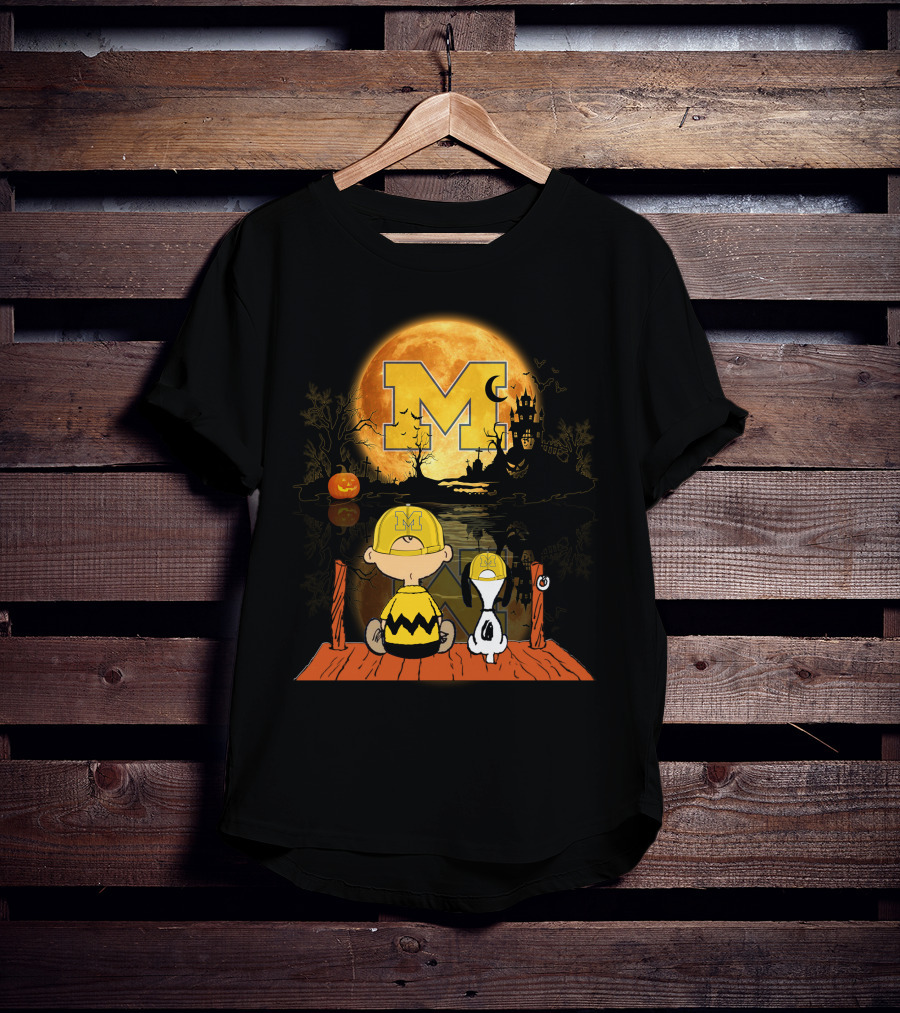 Michigan Wolverines Halloween Moon Charlie Snoopy Pumpkin Moonlit Shadows T-Shirt