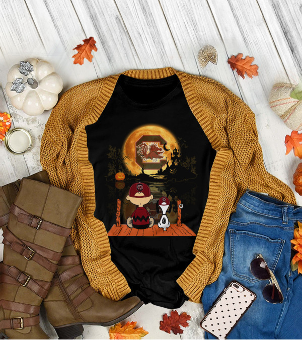South Carolina Gamecocks Halloween Moonlit Reflection With Characters 495 L1TTT T-Shirt