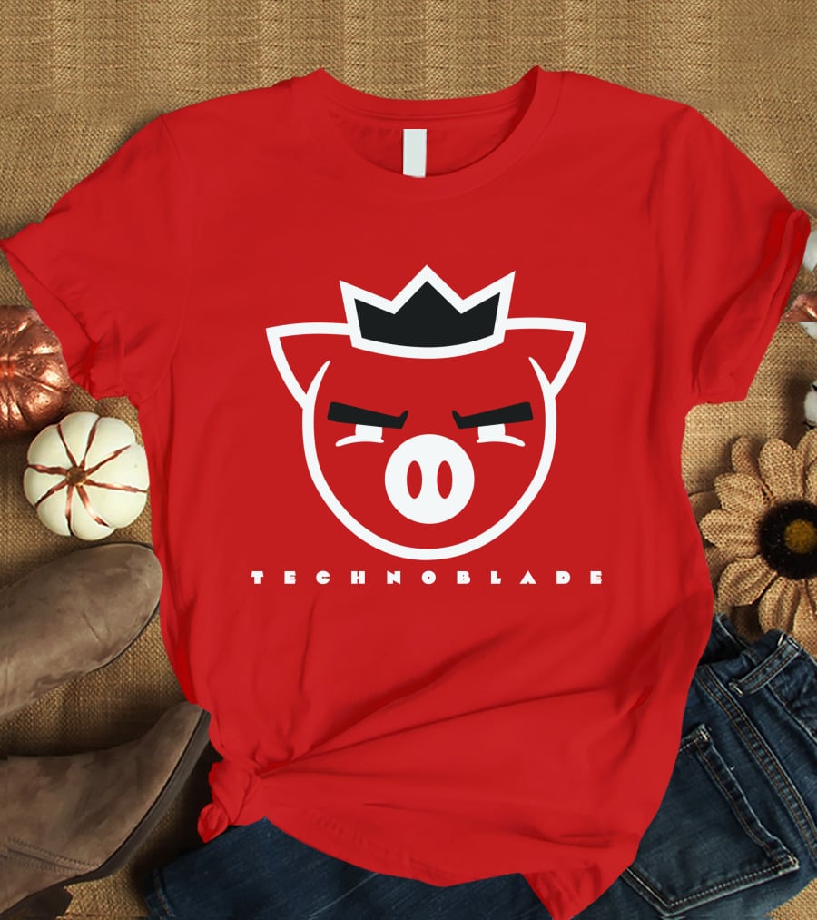 TECHNOBLADE Pig Crown T-Shirt