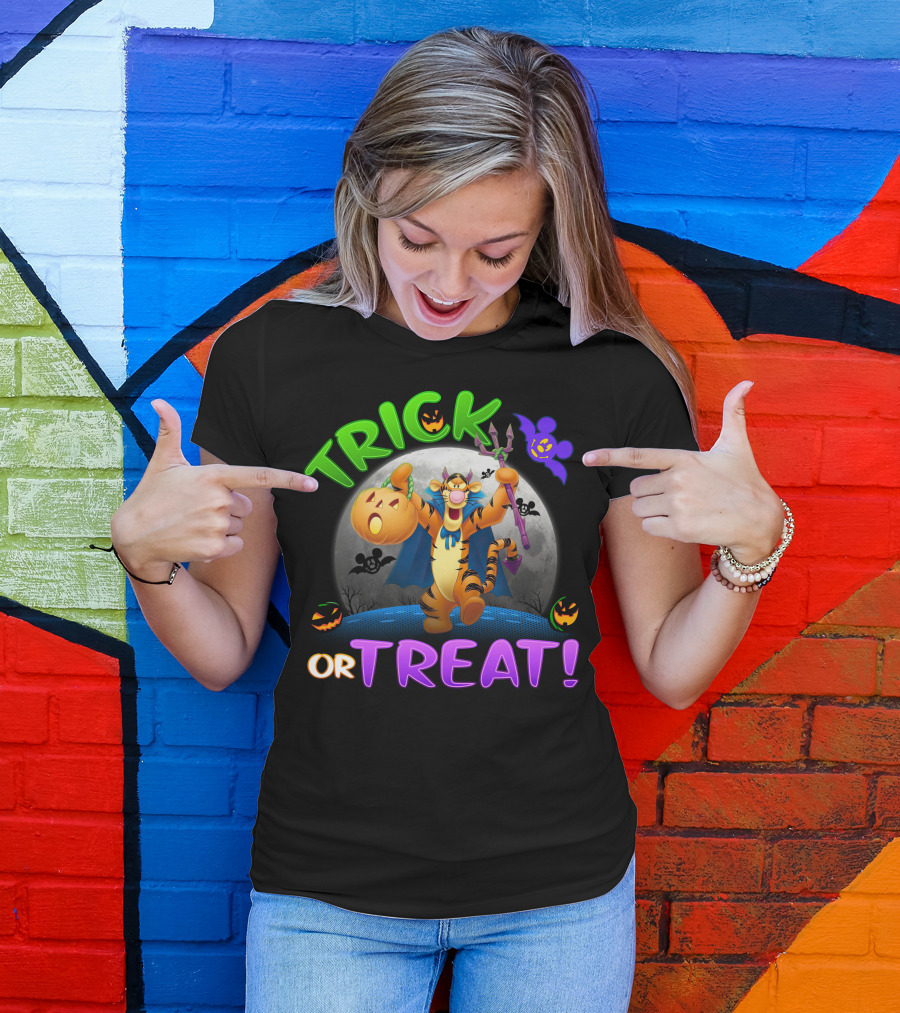 Trick Or Treat Tigger Disney Halloween Celebration With Pumpkins And Bat T-Shirt