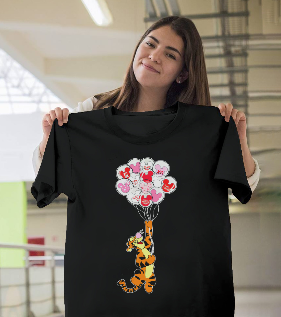 Tigger Flying With Mickey Balloons Valentine's Day Xo Hunny Disney T-Shirt