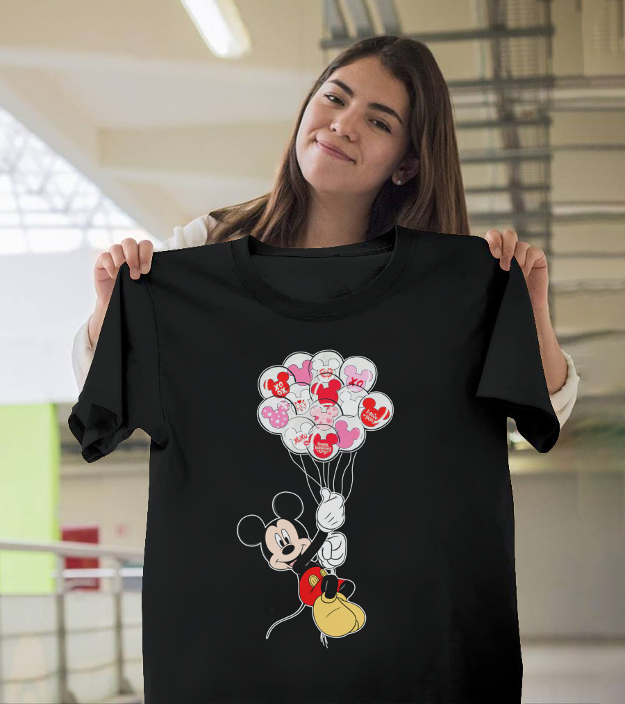 Mickey Mouse Holding Heart Balloons With Xo Love Messages T-Shirt