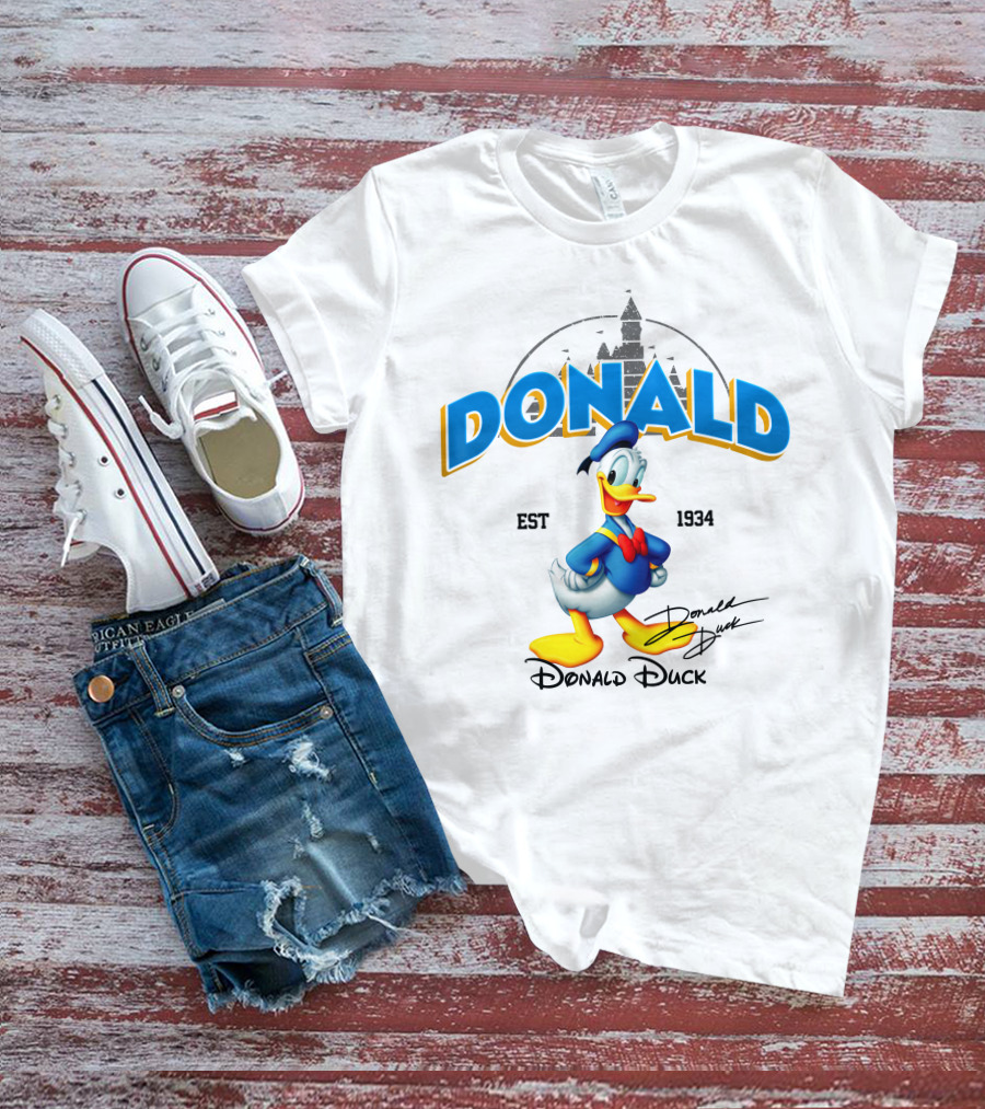 Donald Duck Est 1934 Signature Disney Castle T-Shirt