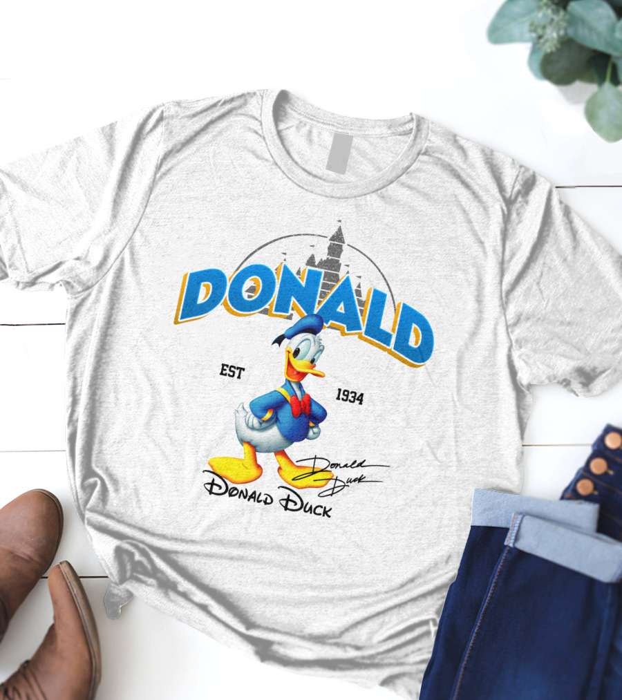 Donald Duck Est 1934 Signature Disney Castle T-Shirt