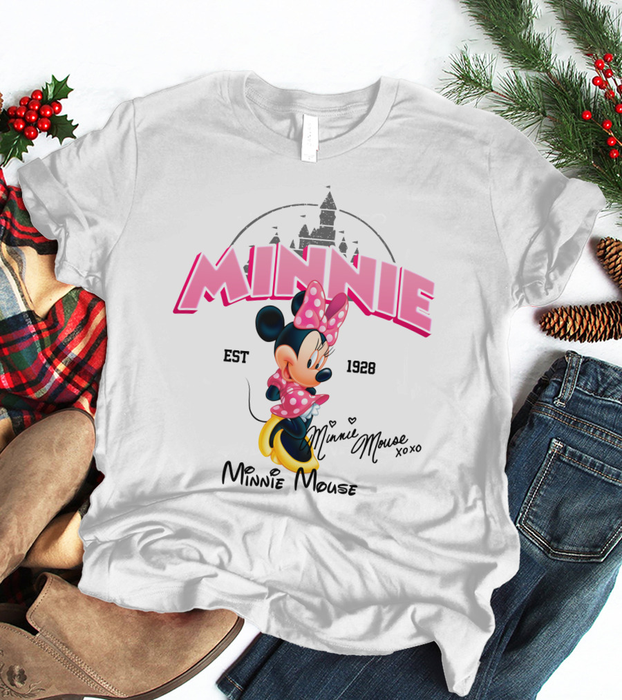 Minnie Mouse Est 1928 Disney Castle Background Xoxo T-Shirt