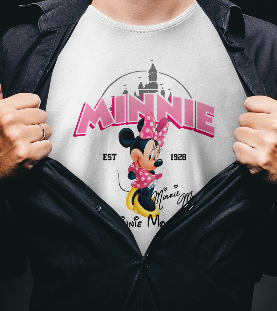 Minnie Mouse Est 1928 Disney Castle Background Xoxo T-Shirt