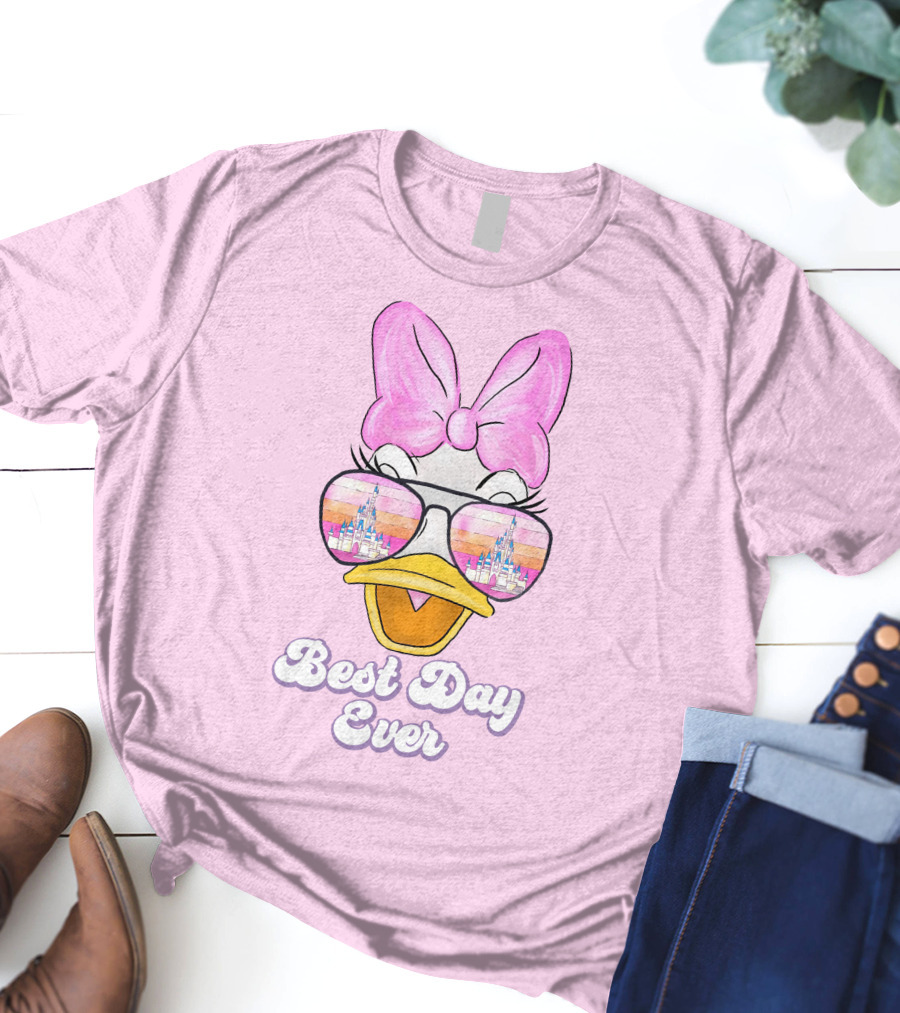 Best Day Ever Daisy Duck Disney Castle Reflection T-Shirt