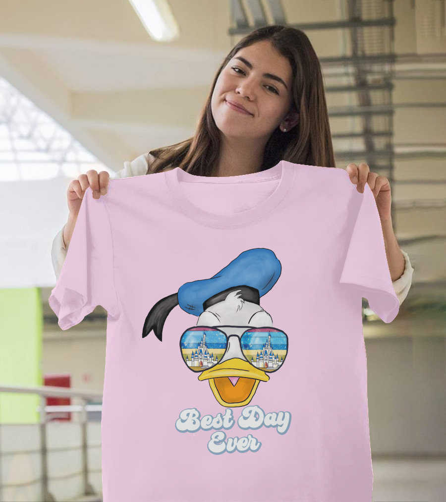Donald Duck Best Day Ever Sunglasses And Castle T-Shirt
