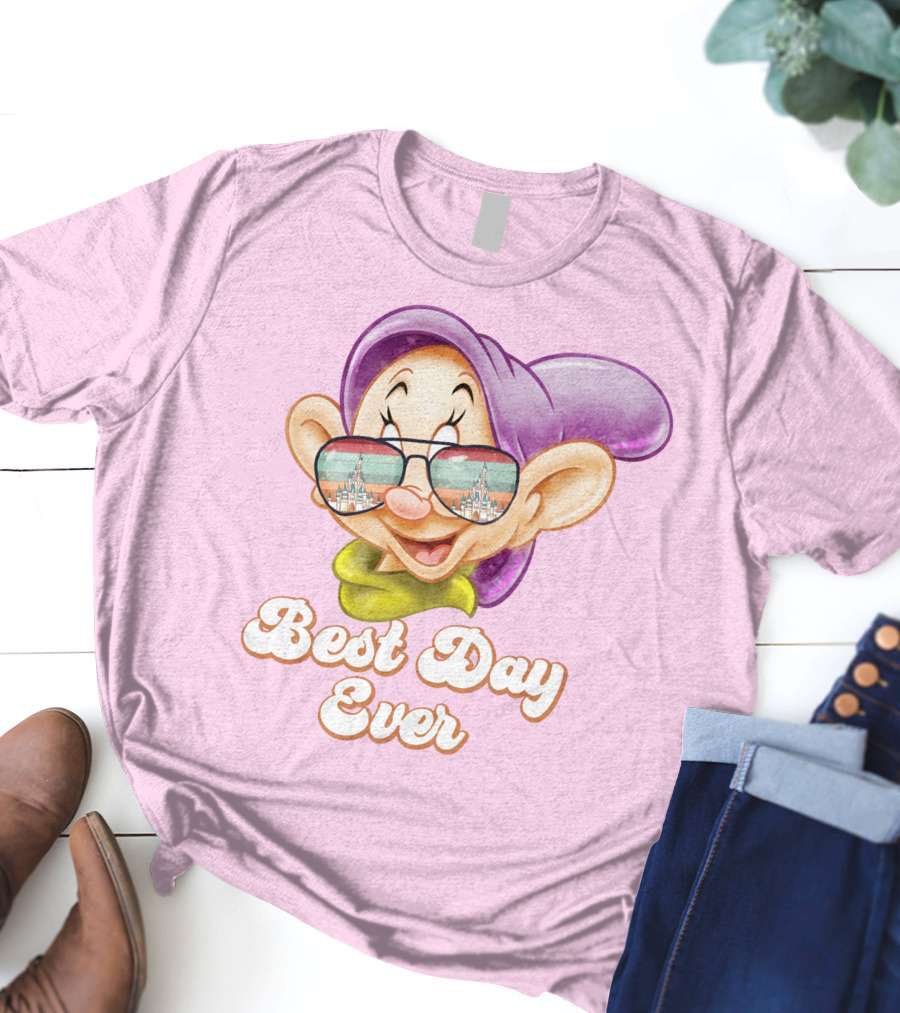 Best Day Ever Dopey Sunglasses Castle T-Shirt