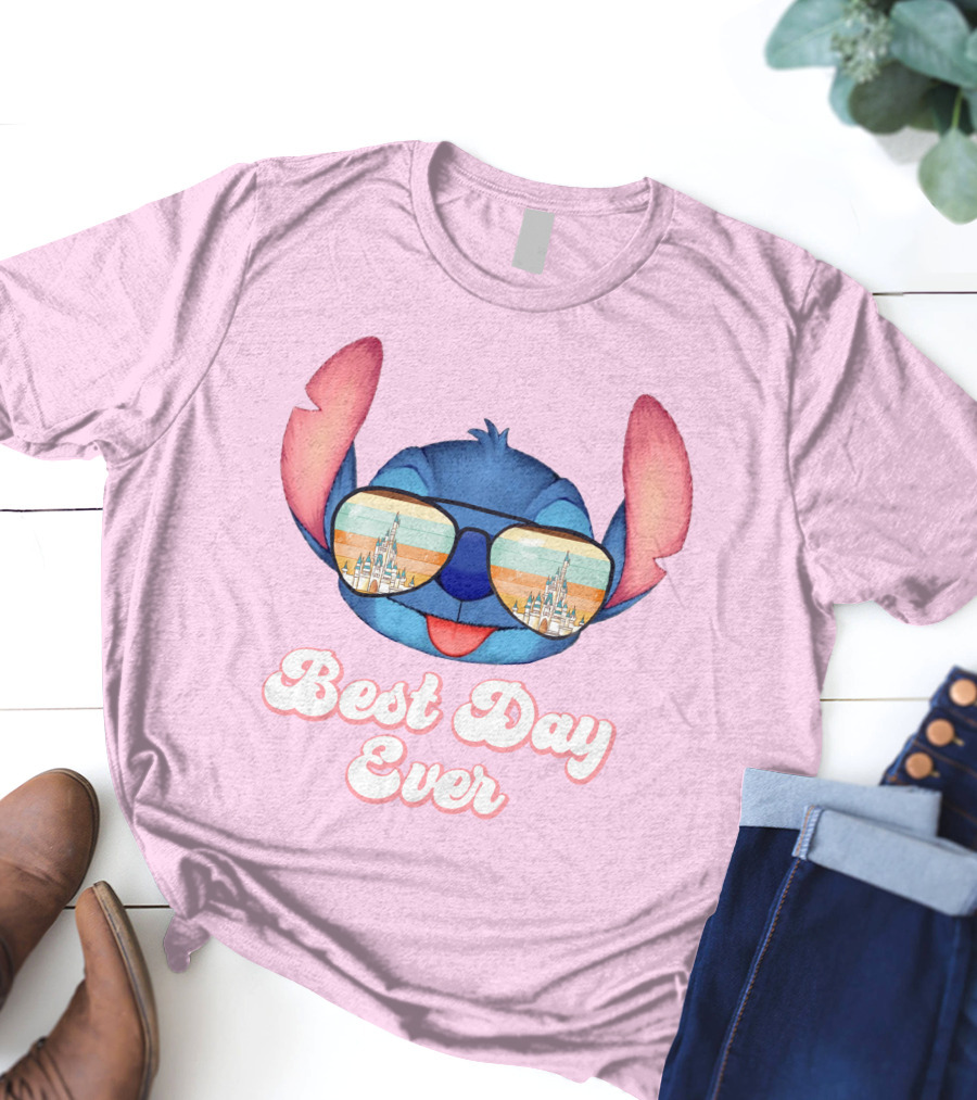 Best Day Ever Stitch Wearing Sunglasses With Castle Reflection T-Shirt