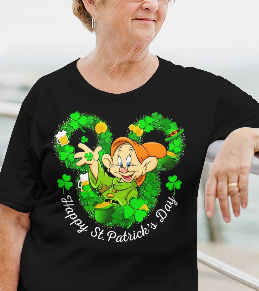 Dopey Happy St. Patrick's Day Shamrock And Beer Celebration Green Theme T-Shirt