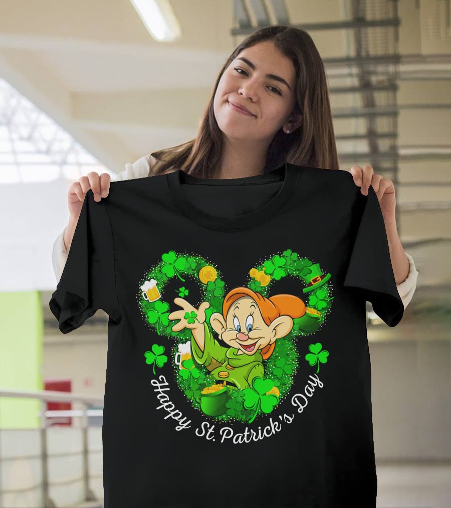 Dopey Happy St. Patrick's Day Shamrock And Beer Celebration Green Theme T-Shirt