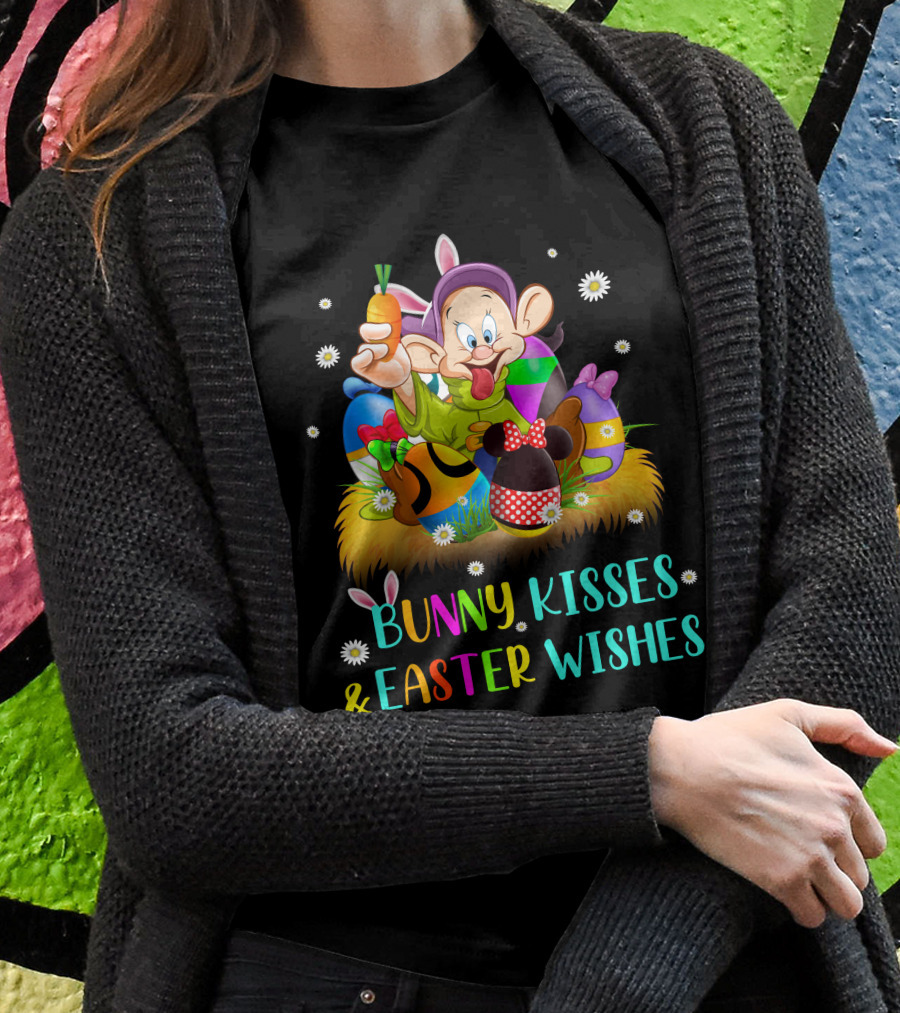 Bunny Kisses & Easter Wishes Dopey Character Easter Eggs Carrot T-Shirt