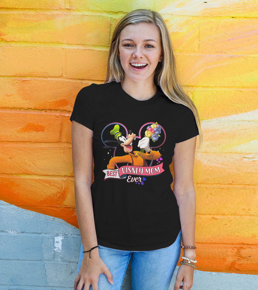 Best Disney Mom Ever Goofy Holding Flowers Pixar Balloons Hearts T-Shirt