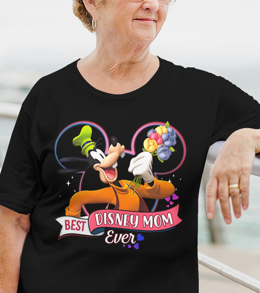 Best Disney Mom Ever Goofy Holding Flowers Pixar Balloons Hearts T-Shirt