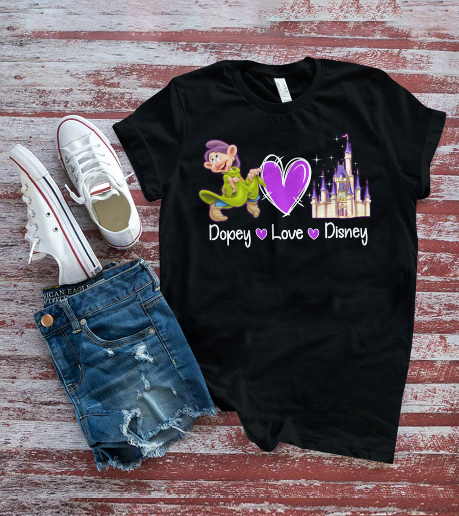 Dopey Love Disney Castle Magic T-Shirt