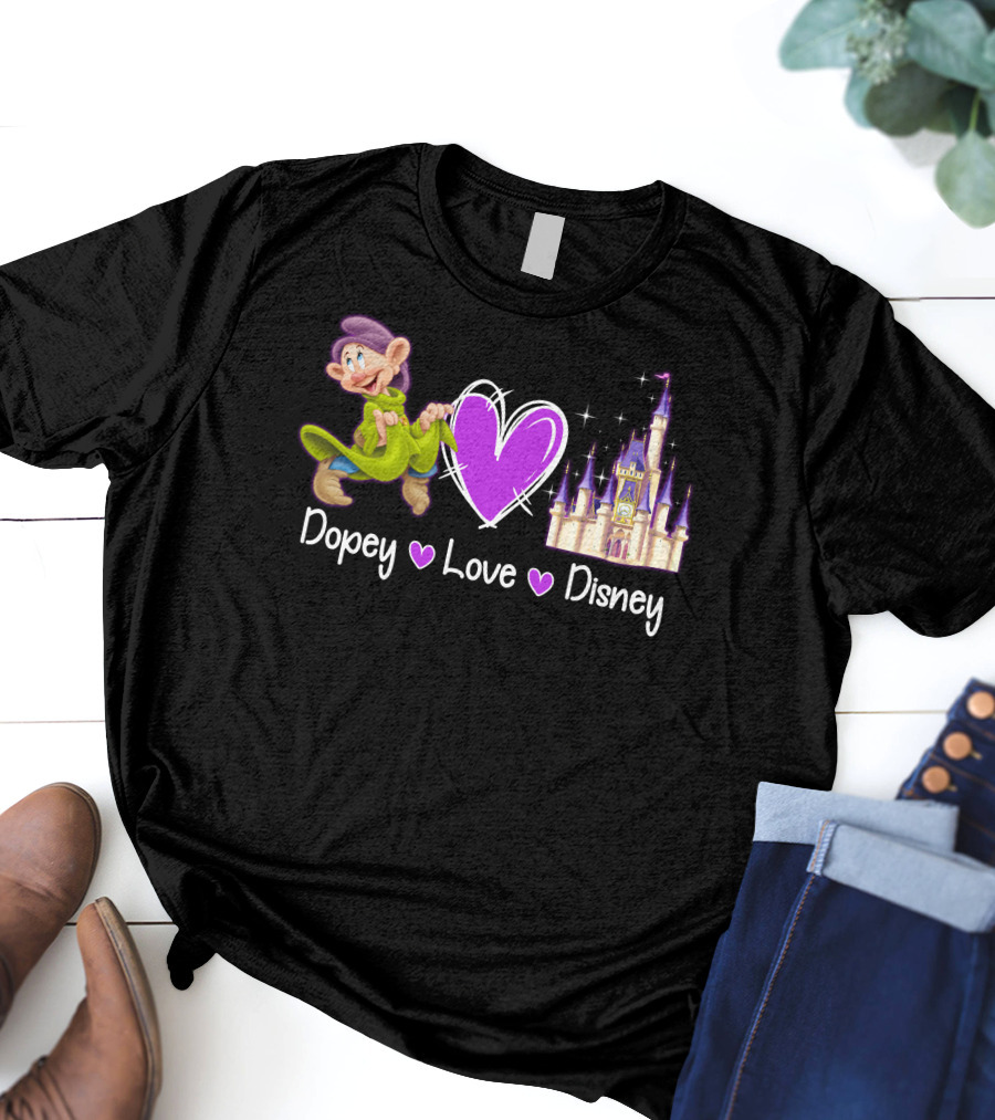 Dopey Love Disney Castle Magic T-Shirt