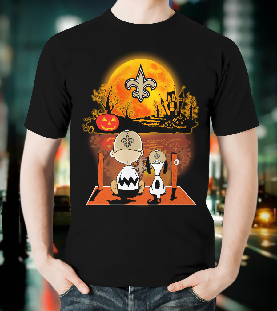 New Orleans Saints Halloween Snoopy Charlie Brown Pumpkin Scene T-Shirt