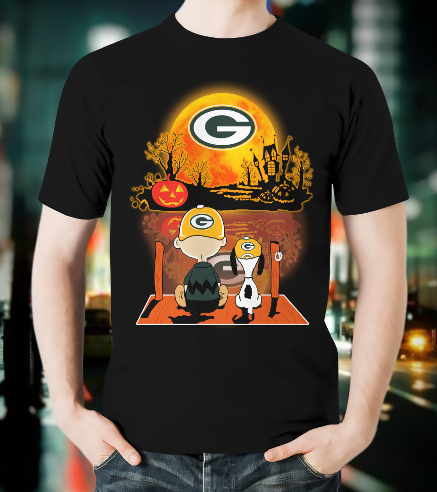 Green Bay Packers Snoopy Charlie Brown Halloween Moon Pumpkin T-Shirt