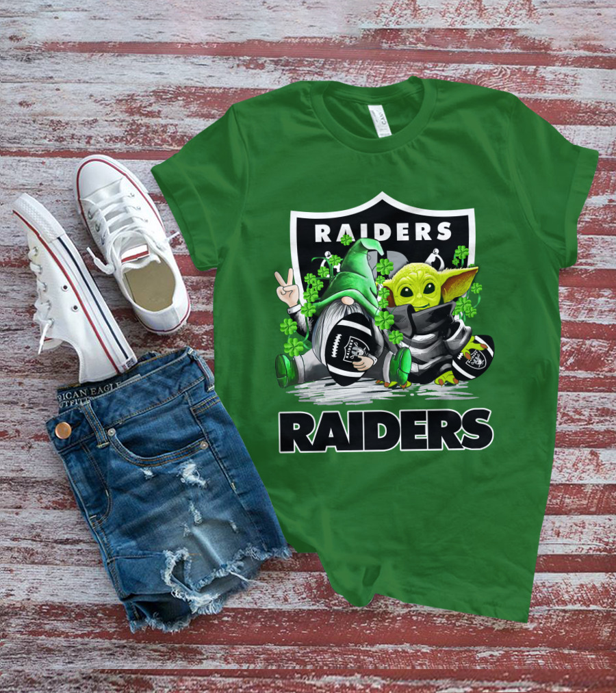 Raiders St. Patrick’s Day Football Gnome And Baby Alien With Clover Footballs T-Shirt