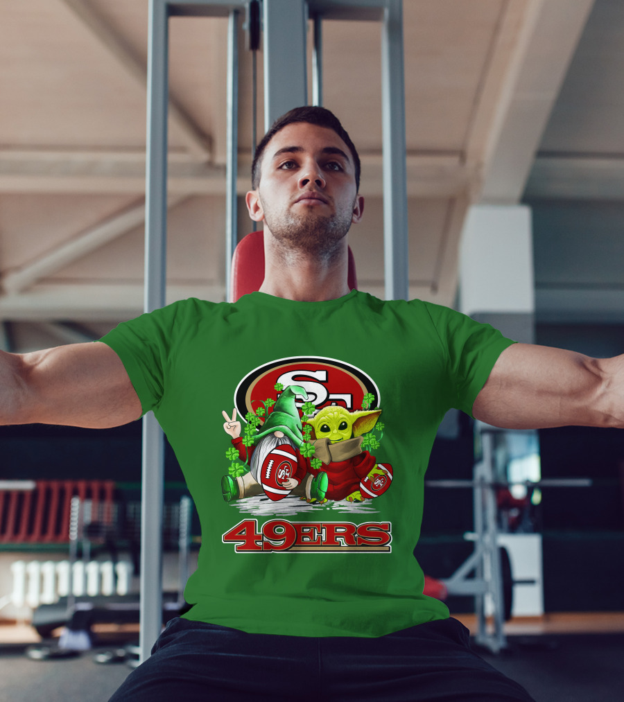 San Francisco 49ers Football St. Patrick's Day Gnome And Baby Yoda 49ers T-Shirt