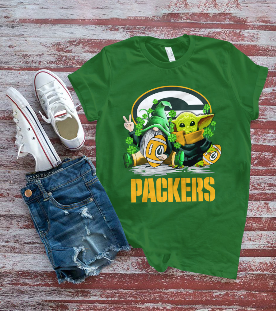 Green Bay Packers Shamrock Gnome And Alien Football St. Patrick's Day T-Shirt