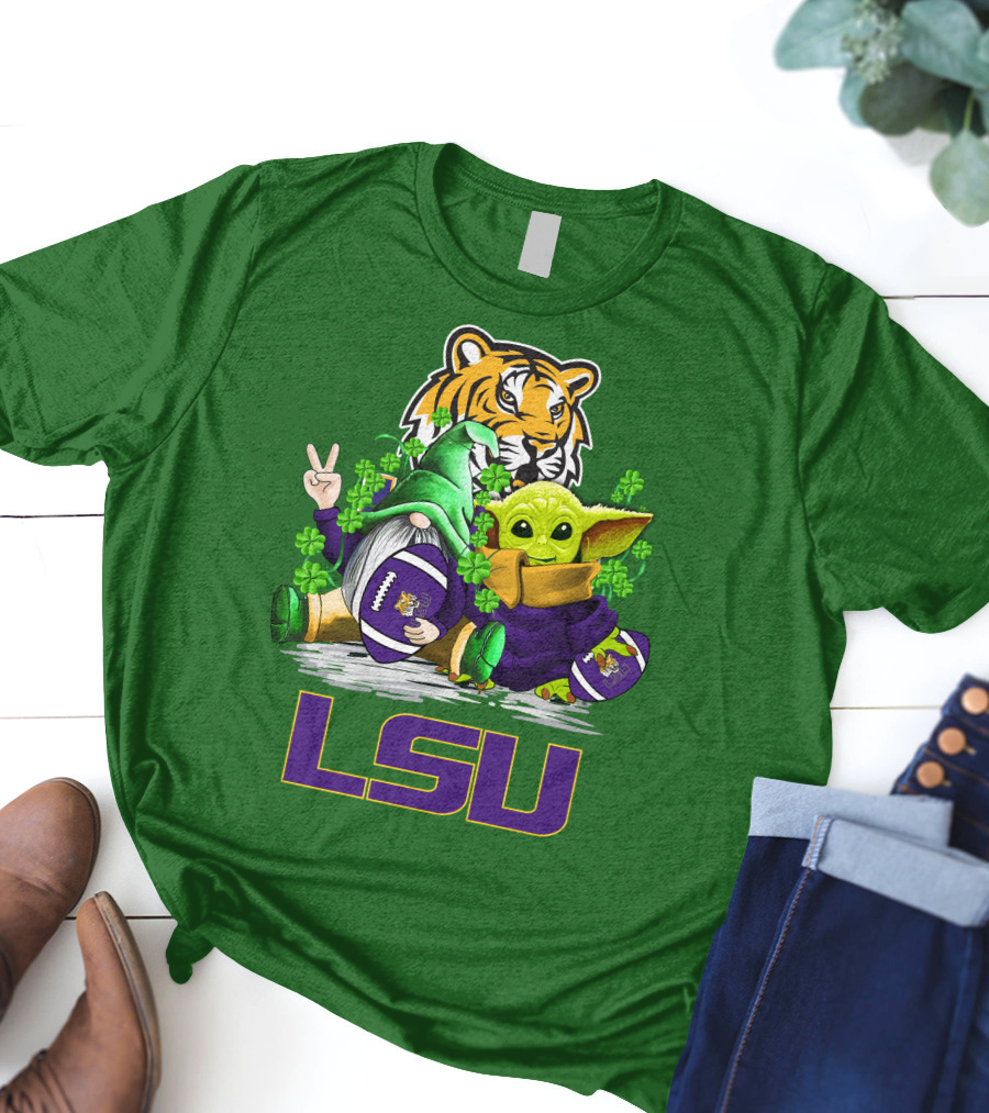 LSU Tigers Football St. Patrick's Day Gnome And Baby Alien With Shamrocks T-Shirt