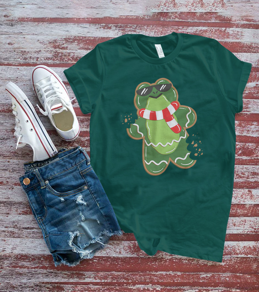 Boomerna Gingerfrog Cookie With Sunglasses And Scarf T-Shirt