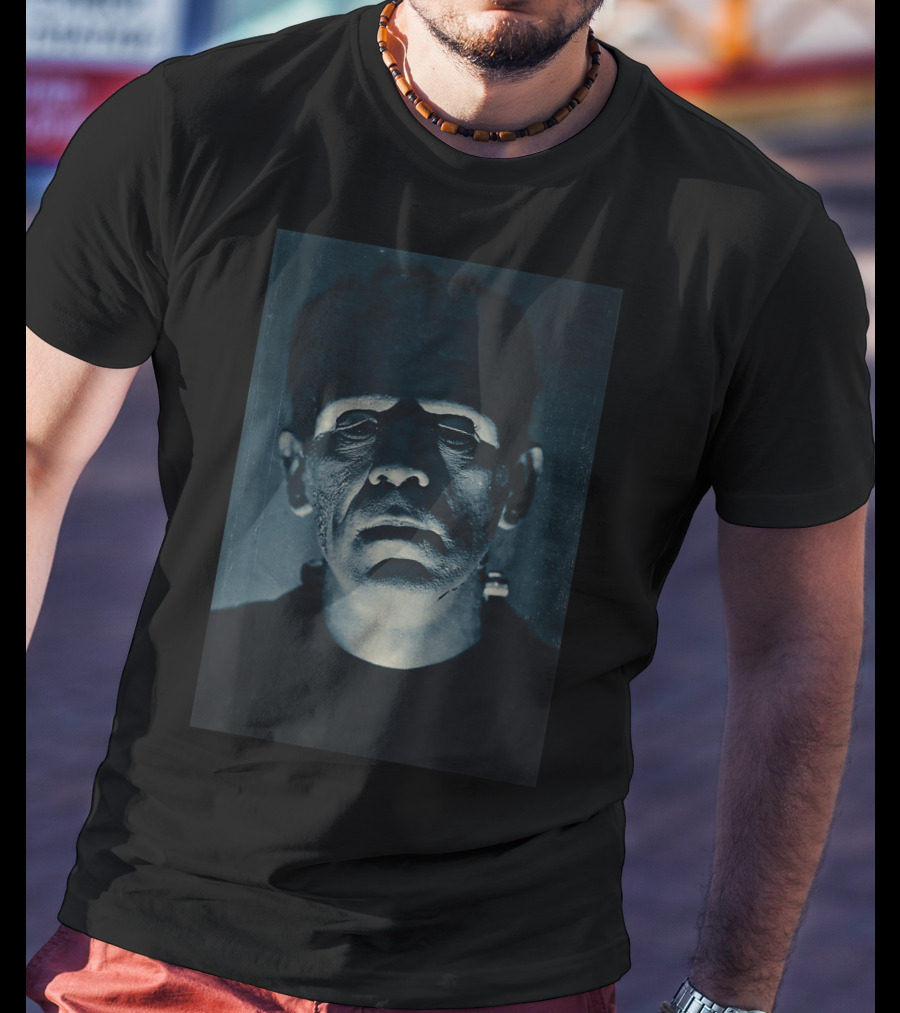 Frankenstein Halloween Horror Vintage Comic Classic Monster Film Image T-Shirt