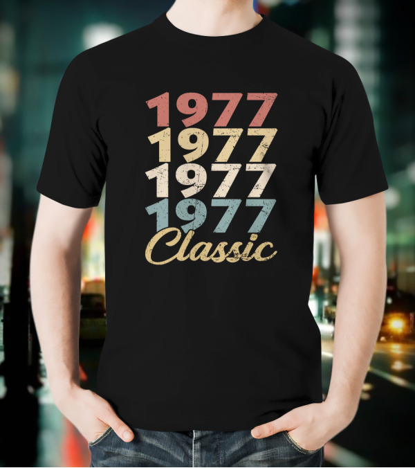 1977 Classic Vintage T-Shirt