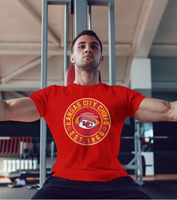 Kansas City Chiefs Est. 1960 Red Distressed Logo Vintage Football Badge T-Shirt