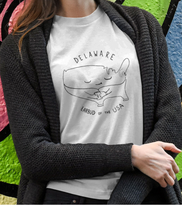Delaware Earbud Of The USA Cartoony State Embrace T-Shirt