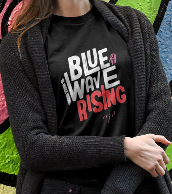 Los Angeles Original Blue Wave Rising T-Shirt