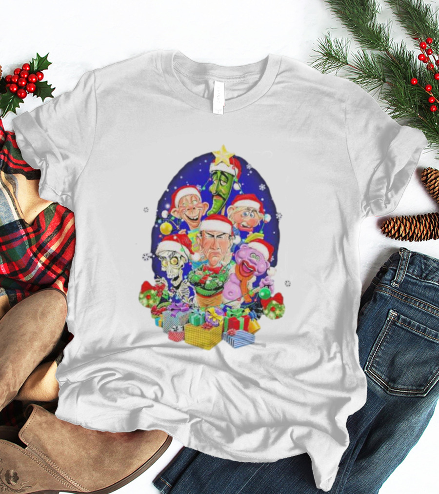 Jeff Dunham Christmas Characters With Santa Hats And Gifts Snow Merry Christmas T-Shirt