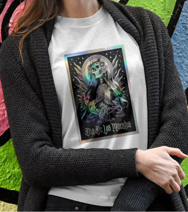 Dia De Los Muertos Skull Lady With Crown And Winged Aura T-Shirt