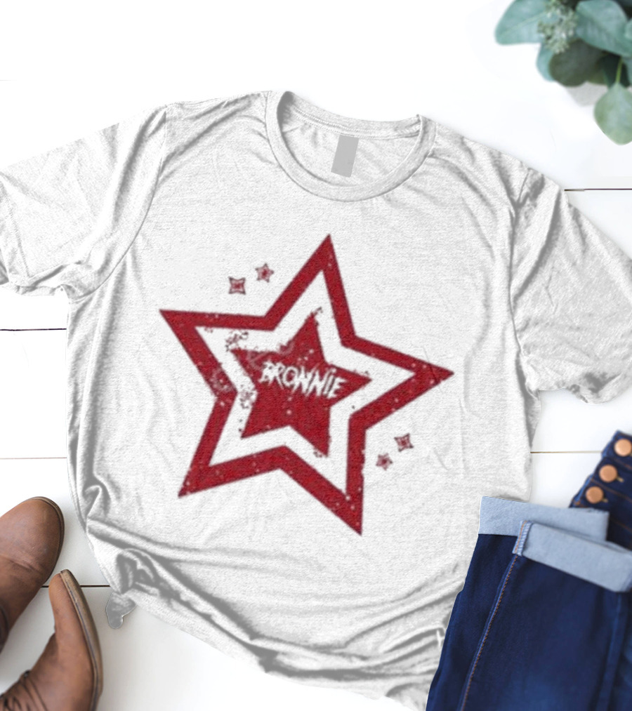 Bronnie Red Star Pattern Vintage T-Shirt