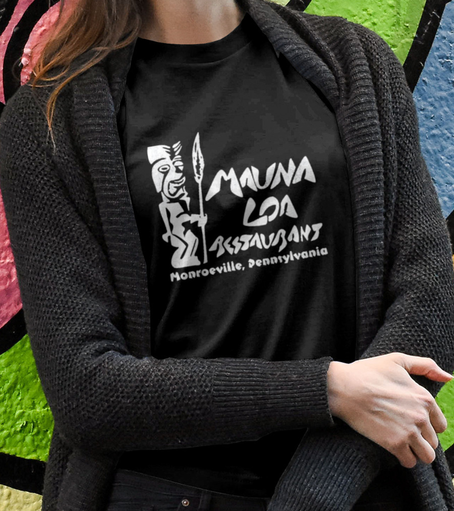 Mauna Loa Restaurants Monroeville Pennsylvania Tiki Statue T-Shirt