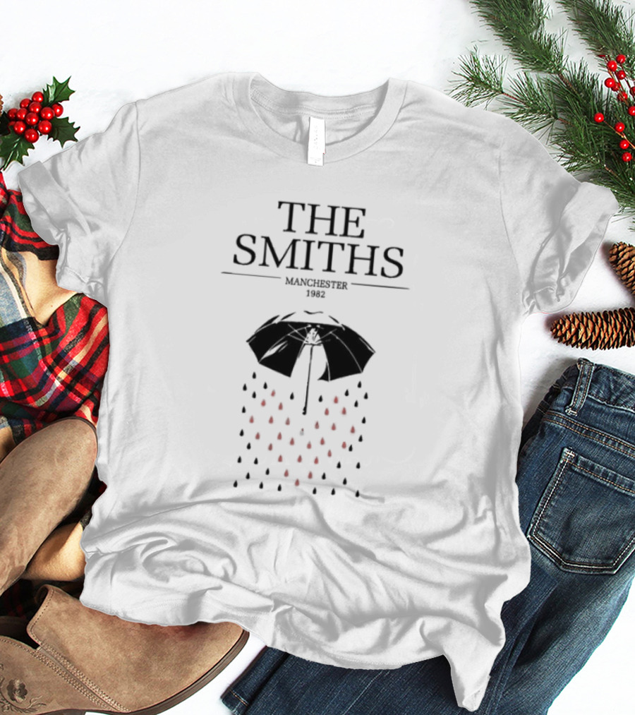 The Smiths Manchester 1982 Umbrella With Red Raindrops T-Shirt