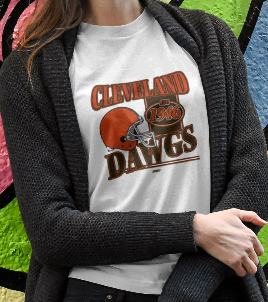 Cleveland Dawgs Est 1946 Football Helmet T-Shirt