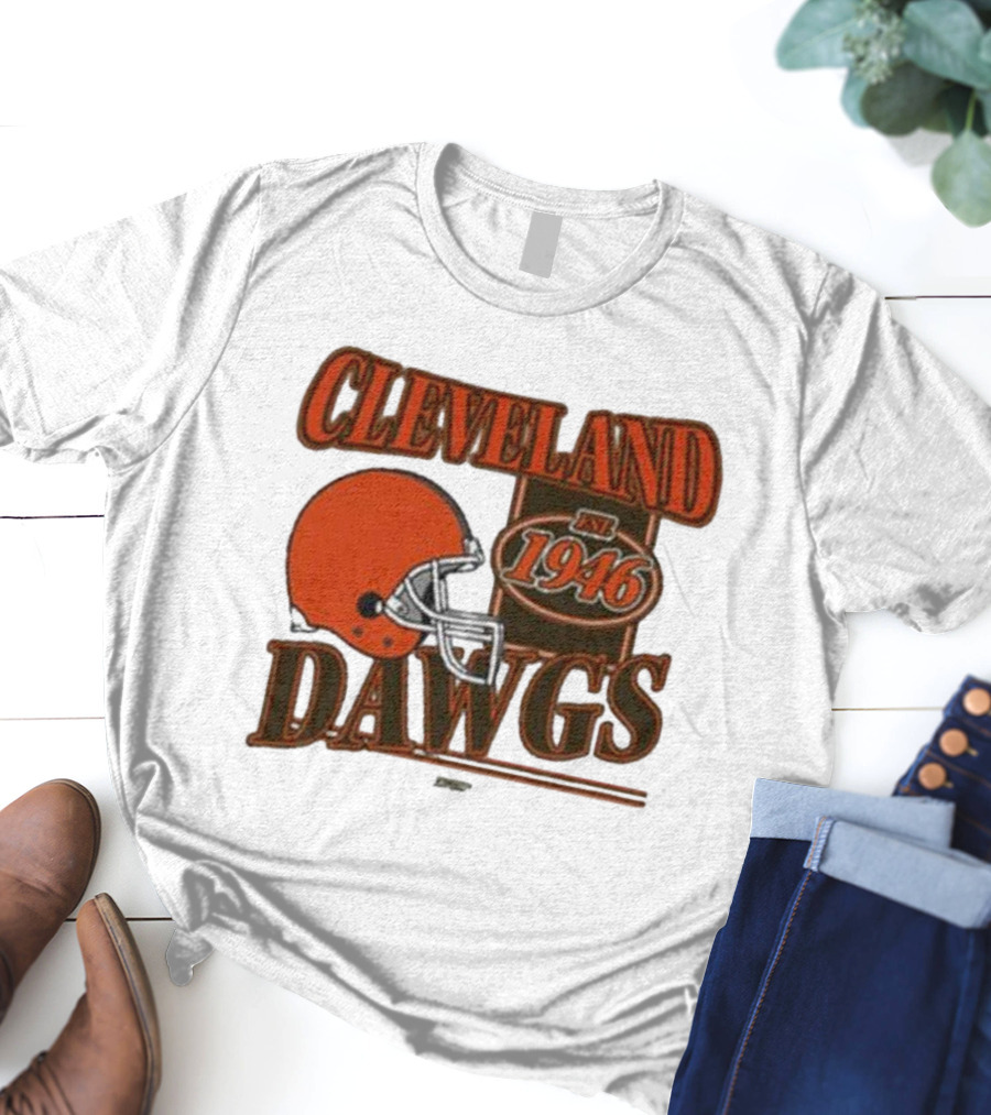 Cleveland Dawgs Est 1946 Football Helmet T-Shirt