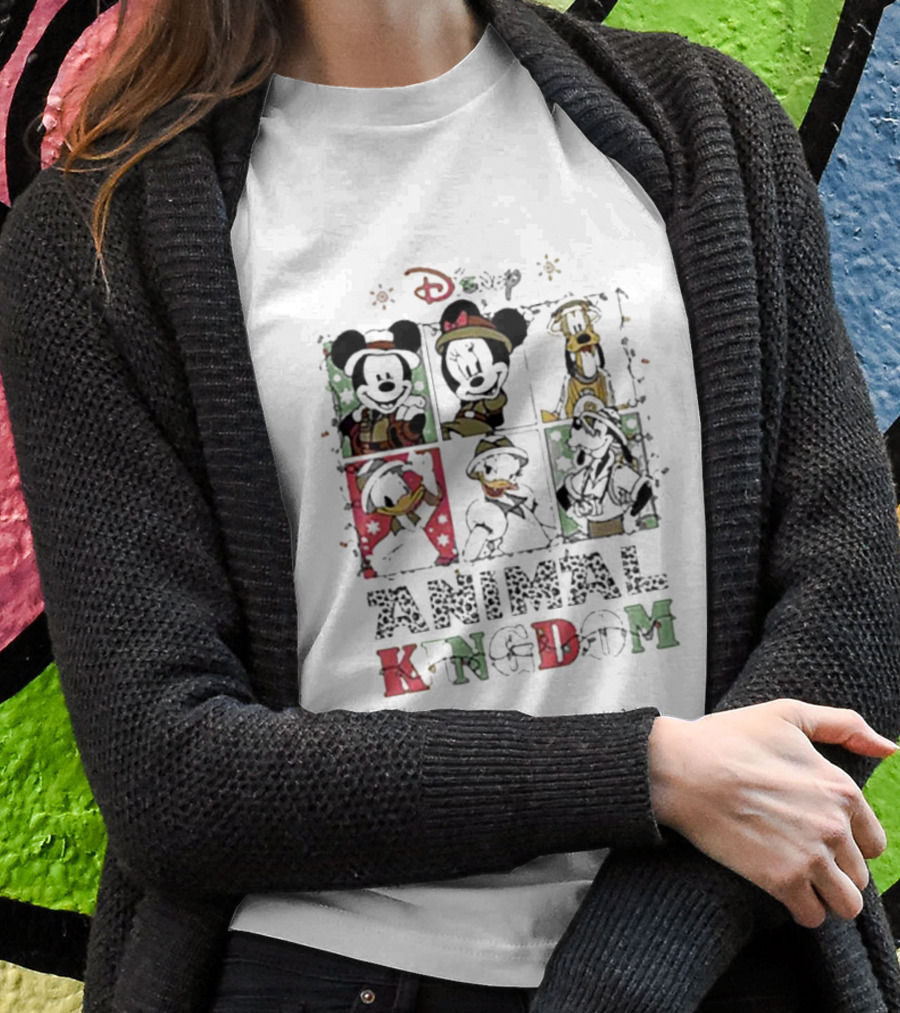 Disney Christmas Mickey Minnie Goofy Donald Animal Kingdom T-Shirt