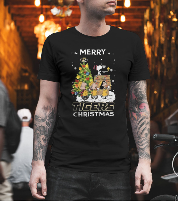 Merry Missouri Tigers Christmas 2024 Snoopy And Friends T-Shirt