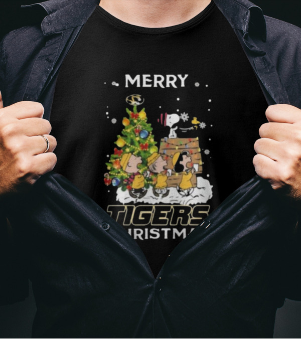 Merry Missouri Tigers Christmas 2024 Snoopy And Friends T-Shirt