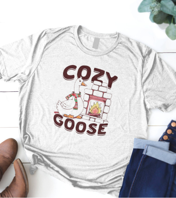 COZY GOOSE CHRISTMAS FIREPLACE SCARF T-Shirt