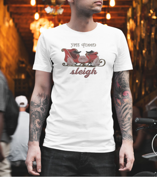 Yass Queen Sleigh Red Lips Fake Eyelashes T-Shirt