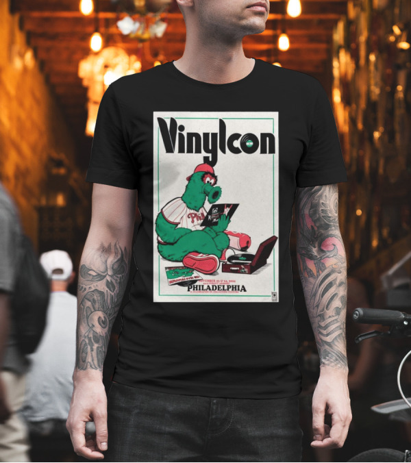 Vinylcon Philadelphia Nov 23-24 2024 23rd St. Armory Tour Featuring Phillies Mascot T-Shirt
